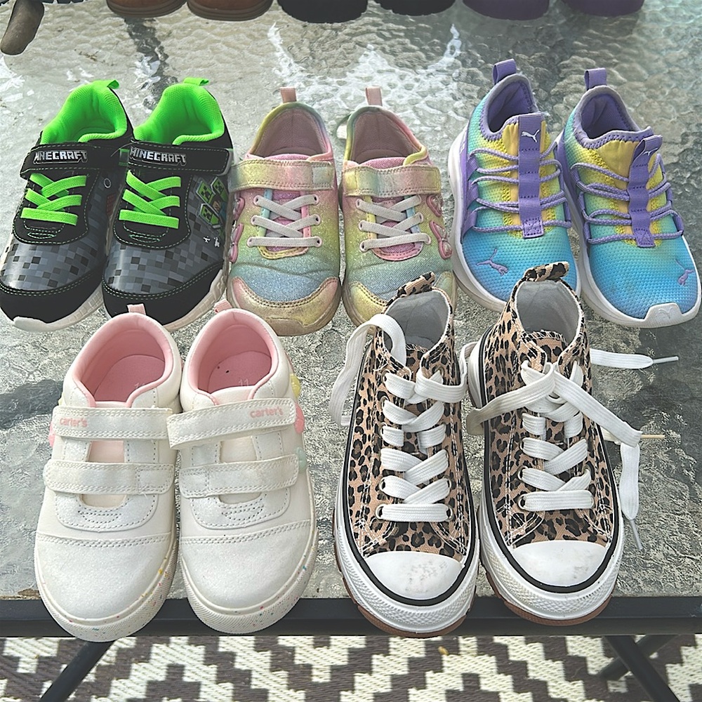 Lot of toddler size 10/11 shoes